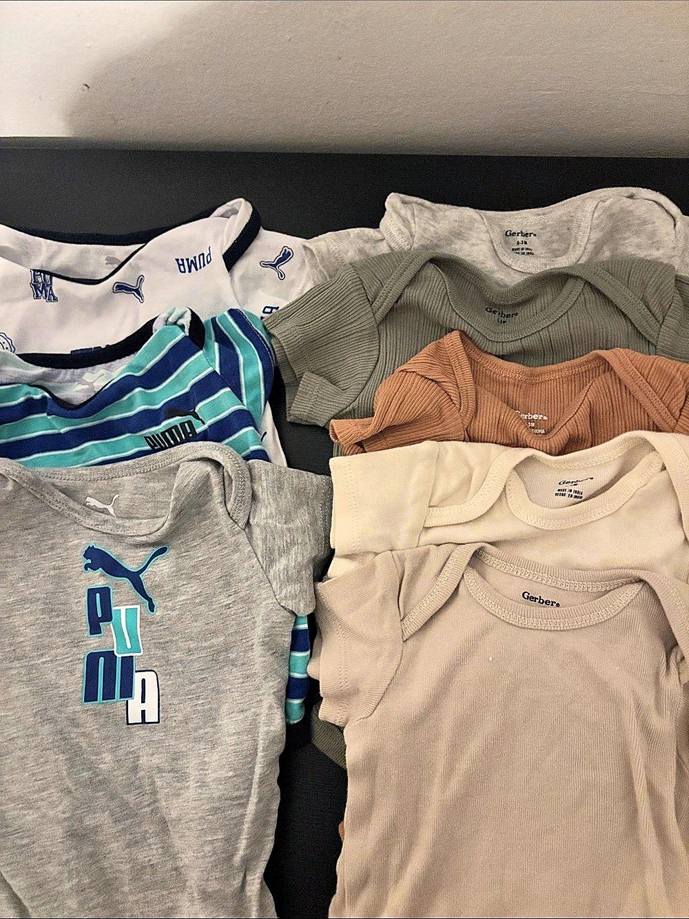 Baby onesie bundle / Lot of 17
